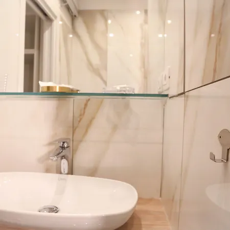 Mama House 4* Roma